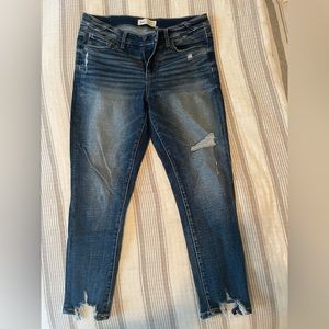 Great condition! Barely worn just don’t fit anymore